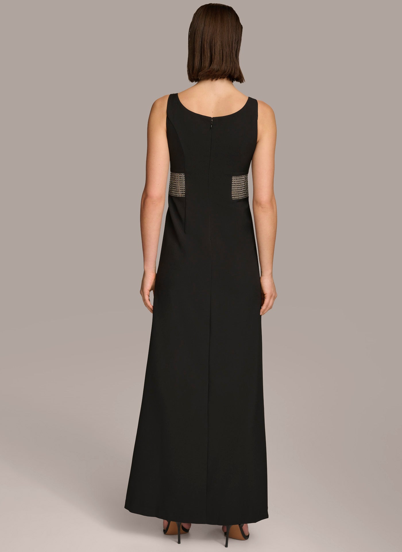 (image for) COMFORTABLE BELTED GOWN